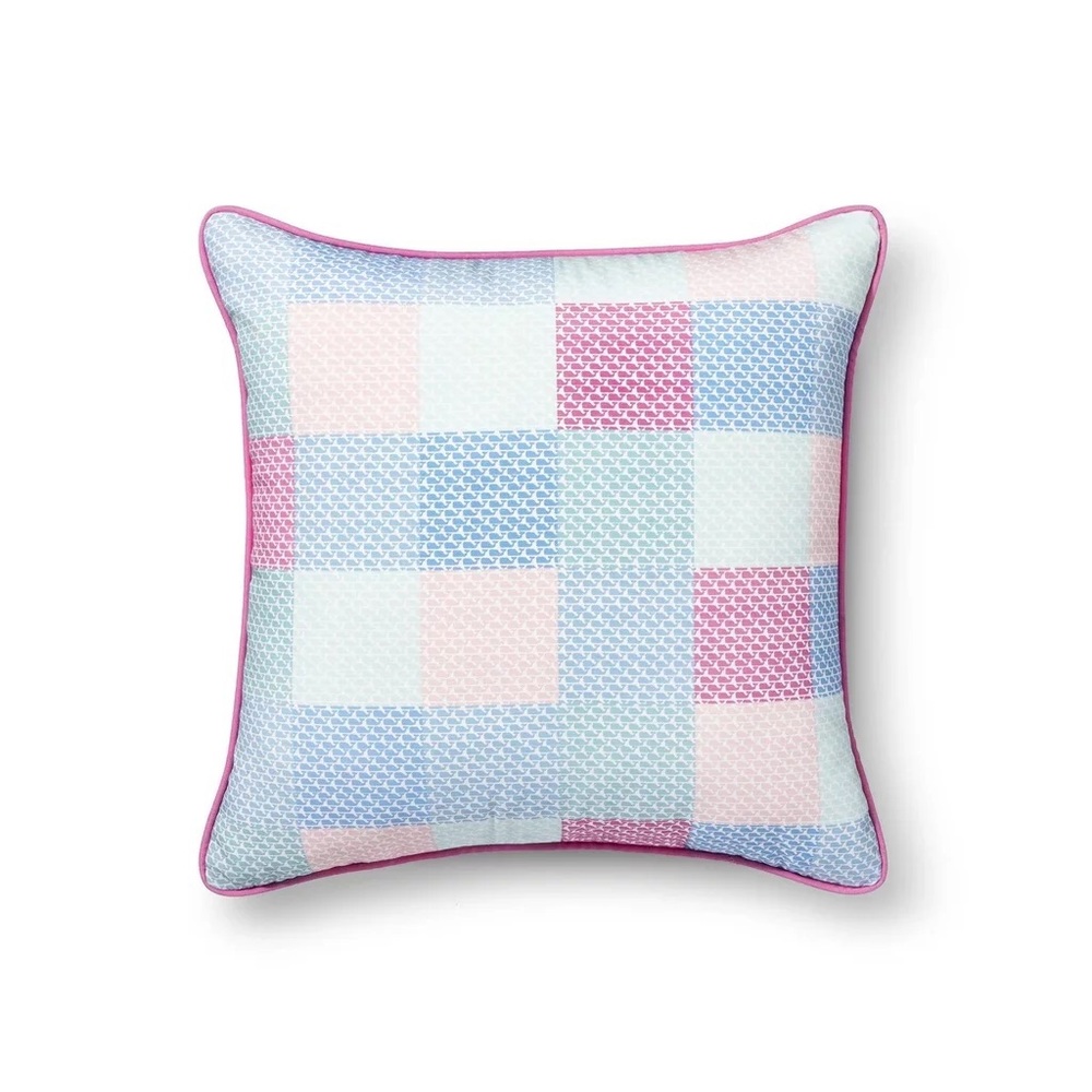 Vineyard Vines outdoor pillow